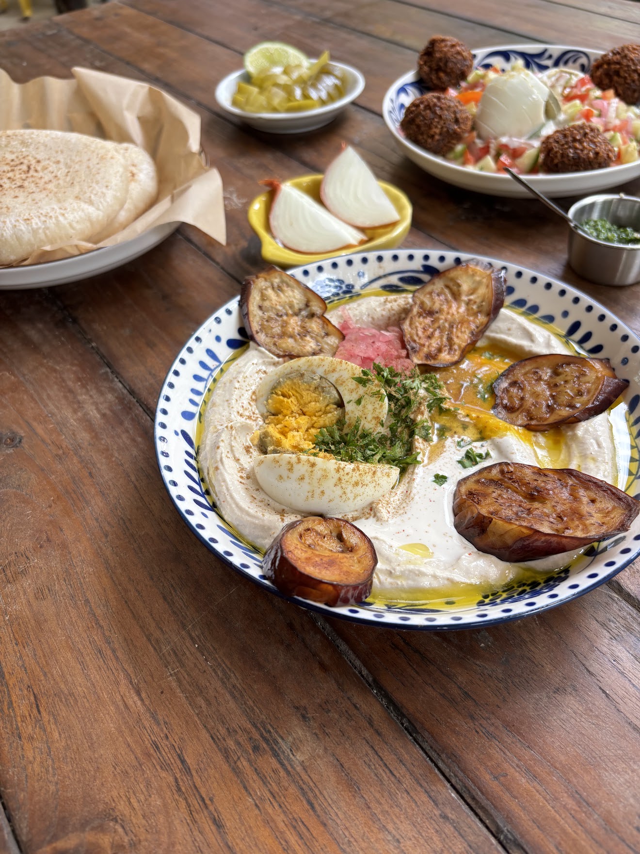 בצקים תופחים במאפייה של MediJungle