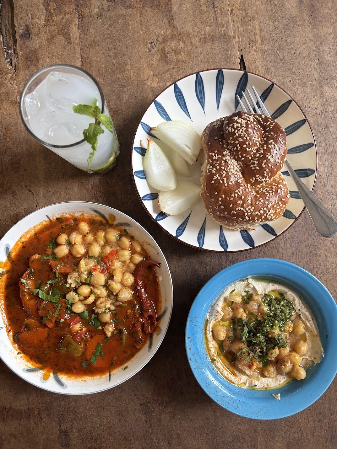 תבשיל דגים מרוקאי עם חומוס וחלה / Moroccan fish stew with chickpeas and challah